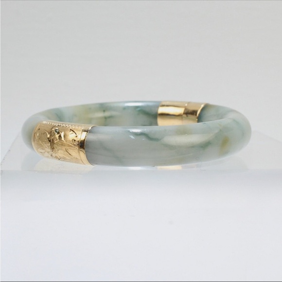 LAST DROP❤️❤️Vintage authentic 1940’s Jade & 14 Karat Gold Hinged Chinese Bangle - Picture 8 of 15
